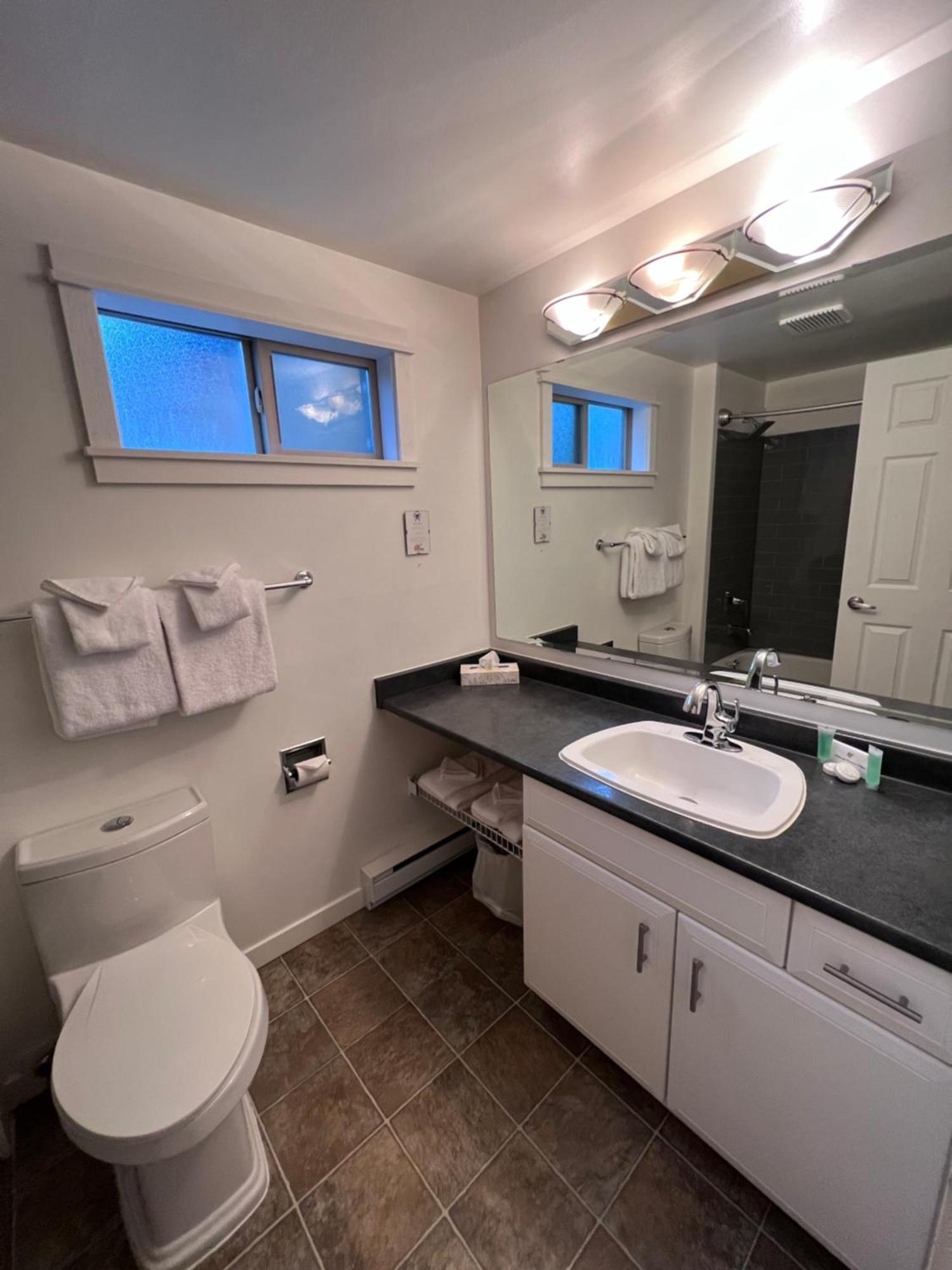 Shorewater Resort Qualicum Beach Exterior foto